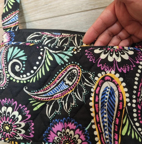 Vera Bradley black paisley quilted crossbody - Picture 3 of 8